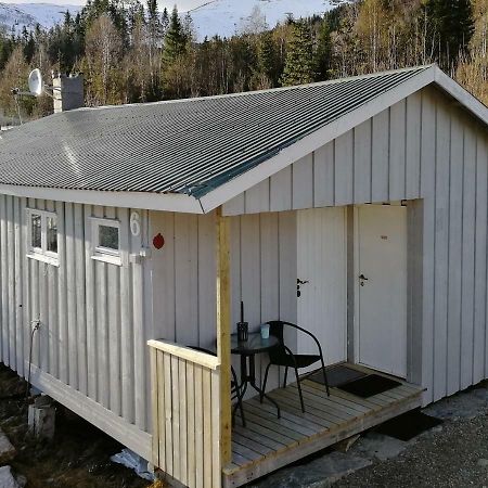 Smordal Hytteutleie Og Camping Hotel Nordfjordeid Luaran gambar