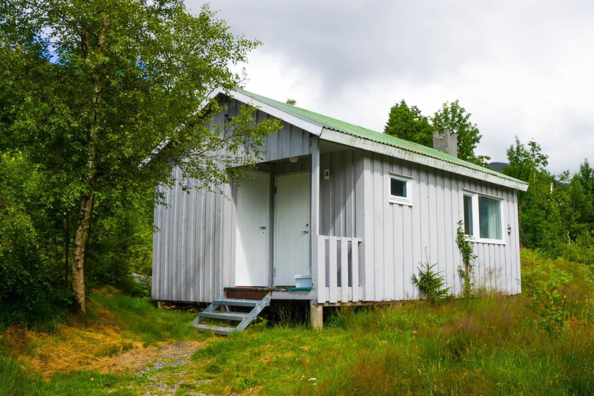 Smordal Hytteutleie Og Camping Hotel Nordfjordeid Luaran gambar